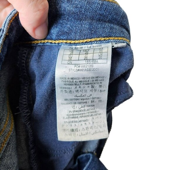 Guess Women's Tomboy Distressed Jeans Size 26 Ripped Blue Denim Casual Wear‎ - Picture 4 of 12